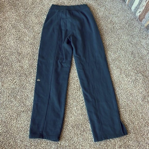 Alo Women’s High-Waist Sweatpants - Picture 3 of 7